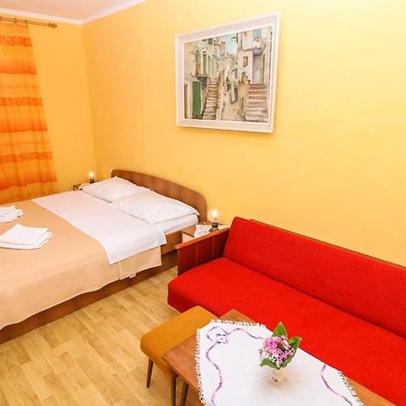 Double Rooms Tomica 2 With Balcony Baska  Exterior photo