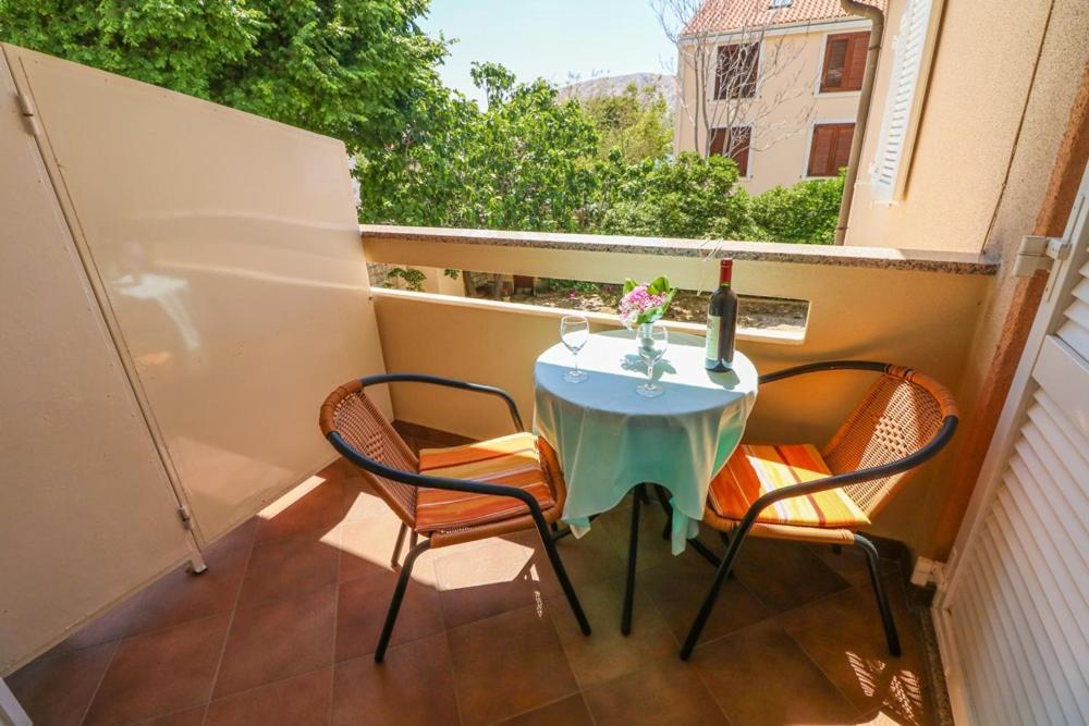 Double Rooms Tomica 2 With Balcony Baska  Exterior photo
