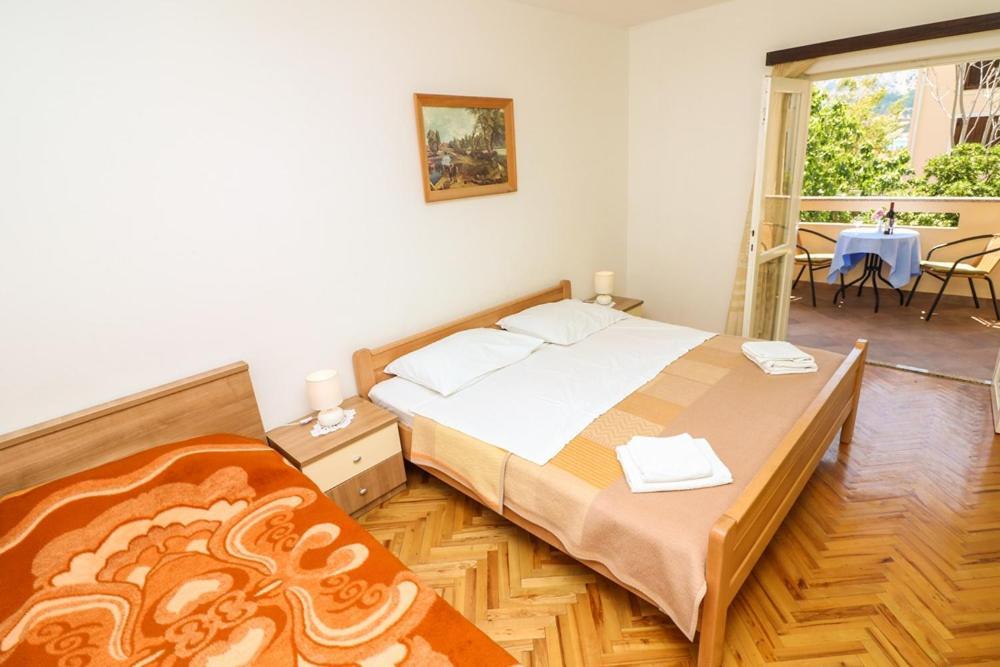 Double Rooms Tomica 2 With Balcony Baska  Exterior photo