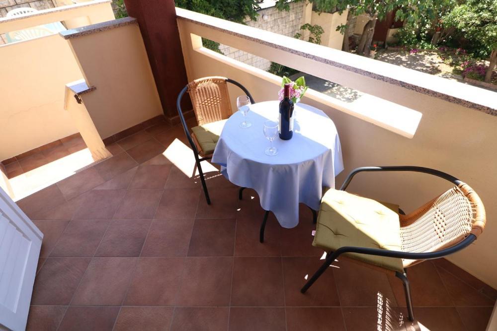 Double Rooms Tomica 2 With Balcony Baska  Exterior photo