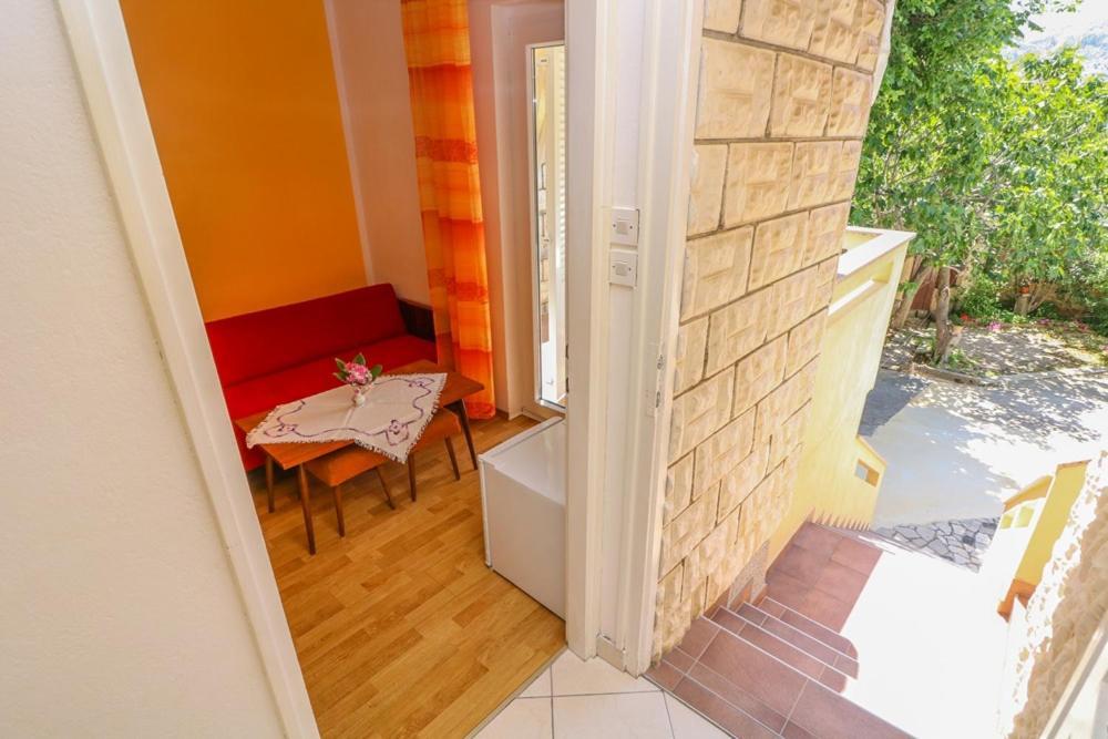 Double Rooms Tomica 2 With Balcony Baska  Exterior photo