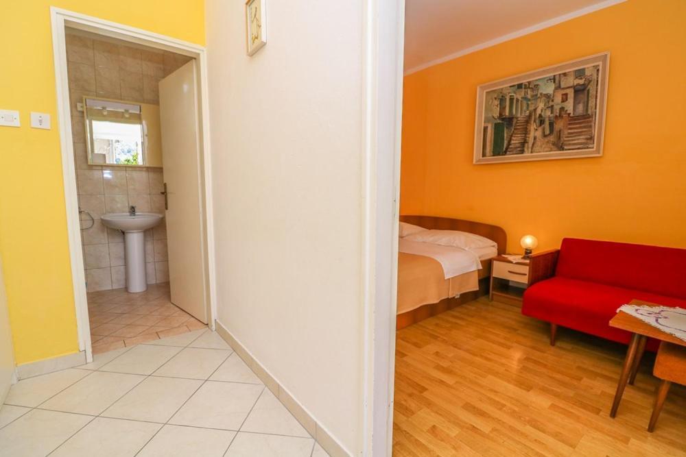 Double Rooms Tomica 2 With Balcony Baska  Exterior photo